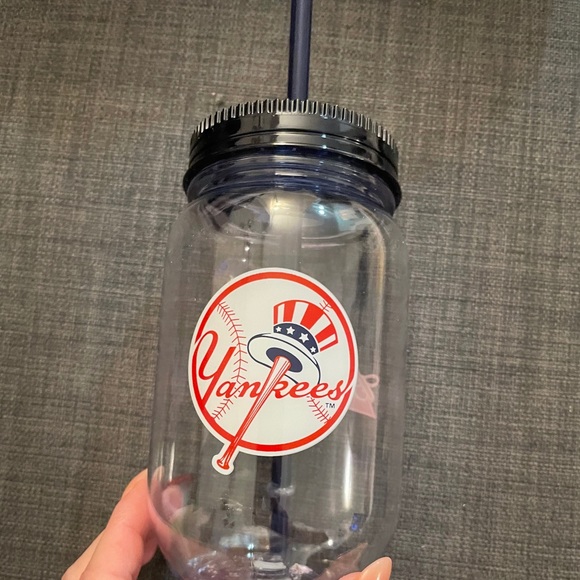 Yankee souvenir cup tumbler - Picture 1 of 3
